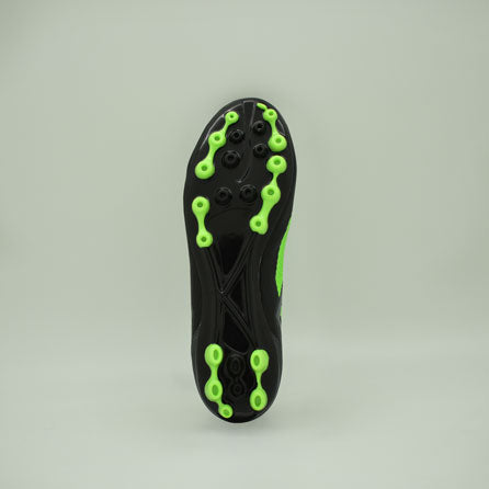 Bota de fútbol Delta